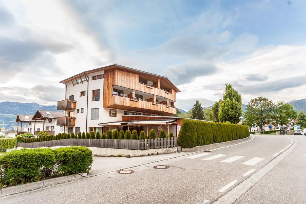 Residence Aichner Brunico Kültér fotó